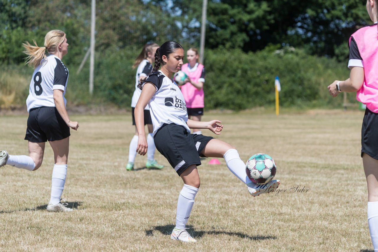 Bild 54 - wBJ TuRa Meldorf/Buesum - JFV Luebeck : Ergebnis: 1:0